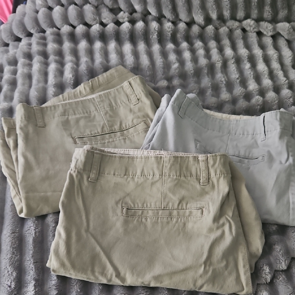 George Men's Shorts in Khaki and Light Gray
